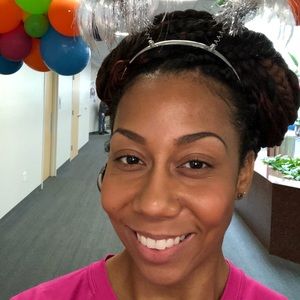 Meet your Posher, Stacy